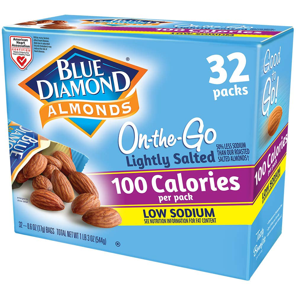 Blue Diamond Almonds Dark Chocolate Cocoa Dusted Snack Nuts, 100 Calorie Packs, (Pack of 1, 32 Count Toal)